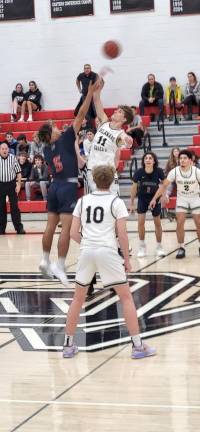 DV freshman boys basketball begins with game against Nanticoke DV freshman boys basketball begins with game against Nanticoke