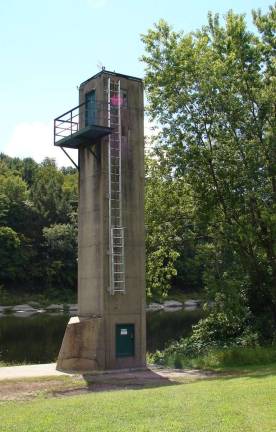 Updated tool aids water predictions The water gage in Dingman Township. The drainage area is 3,480 square miles. The National Weather Service flood stage for this gage is 25 feet. (Photo: U.S. Geological Survey)