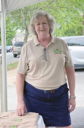 Eileen Smith, vice president of the Milford Enrichment Committee and head of the party co-chairs (Photo by Marilyn Rosenthal)