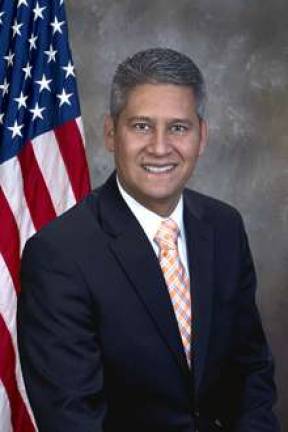 Department of State contributes to government that works Pedro A. Cortés (dos.pa.gov)