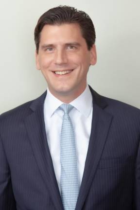 Financial Expert Doug Messina: 5 Financial Resolutions to Make in The New Year Douglas Messina, CFP, CRPC, APMA.