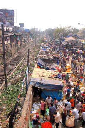 After India stint, Colleen Fagan urges students to see the world Street scene (Photo provided)