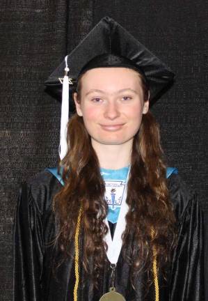Dingmans cyber school grad named statewide valedictorian Lovisa LjungQvist Brinson
