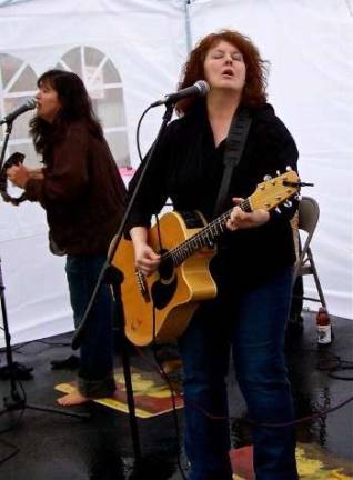 Don't miss Mef and Angela in concert Don't miss Mef and Angela in concert