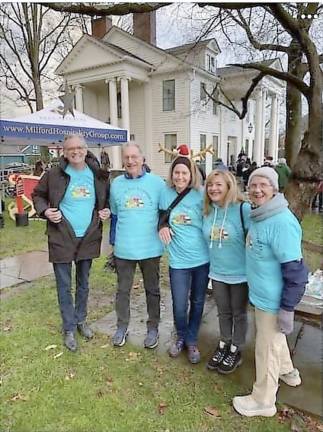 Unity in the CommUNITY wore their UITC shirts.