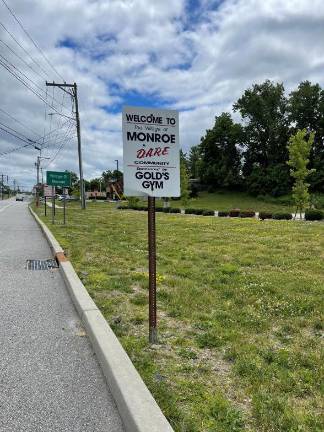 Dare to talk about drugs? Even though this sign is still up on 17-M, Monroe-Woodbury School District doesn’t incorporate the D.A.R.E. program in its elementary schools anymore. Instead, they’ve partnered with the local Alcoholism and Drug Abuse Council for anti-drug programming. Photo: Kayla Hartigan