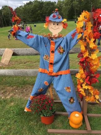 Make your own scarecrow for a chance at a cash prize