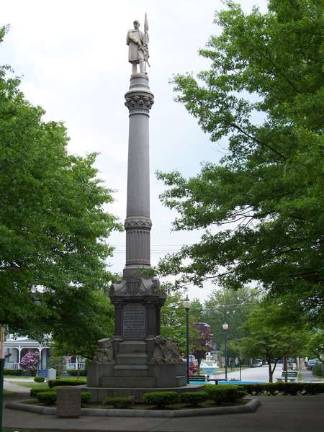 End of the Civil War celebration It is believed that Stephen Crane made use of the stories he heard from that Civil War veterans who hung out at the Soldiers and Sailors Monument in Port Jervis (pictured). The soldiers were from the 124th NY Regiment, also known as the Orange Blossoms.