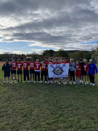 Volunteers are (mostly) hard to find Goshen wins varsity purple bracket for boys at the 2023 Applefest Tournament in Warwick. (Photo courtesy of Kelly Cronin)