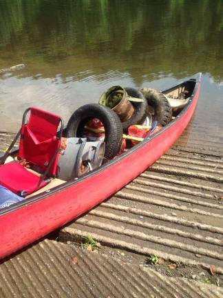 Thanks to our volunteers for a hefty river cleanup Thanks to our volunteers for a hefty river cleanup
