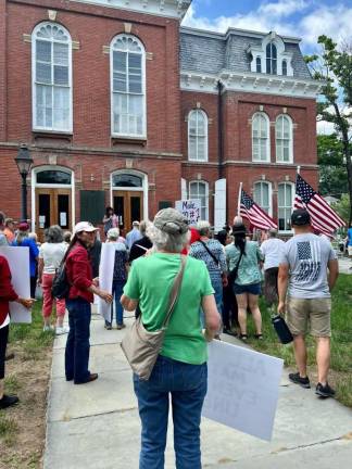 Milford rally supports Supreme Court abortion decision, seeks similar state laws