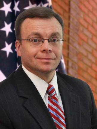 Tonkin to stay on ballot Tonkin to stay on ballot