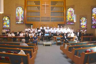 Members of the Delaware Valley Choral Society.