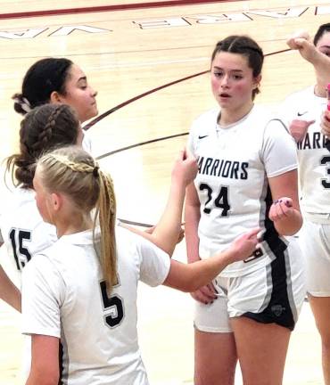 DV girls’ basketball JV, varsity teams take on Abington Heights Josie Lordi, #24, held steady throughout the game.
