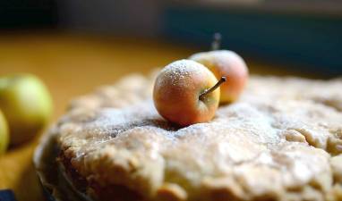 Learn to make pies from a pie prize-winner