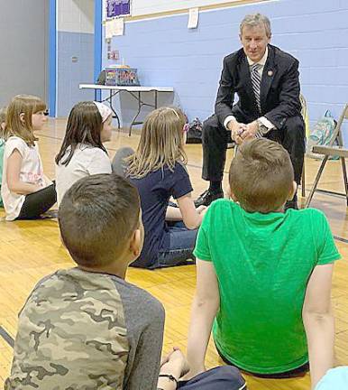 U.S. Rep. Matt Cartwright with young constituents