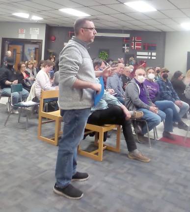 Frank Angiolelli addresses the board (Photo by Frances Ruth Harris)