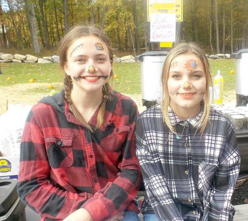 Getting into the Halloween spirit at the Side Street Bar and Grill (Photo by Frances Ruth Harris)