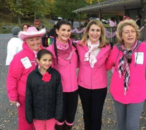 'Thousand Lights Pink Walk' raises breast cancer awareness 'Thousand Lights Pink Walk' raises breast cancer awareness