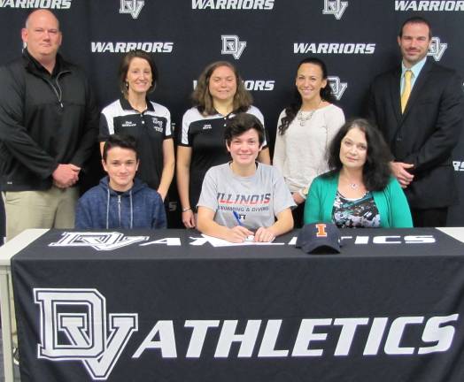 diver Emma Burns signs with University of Illinois at Urbana-Champaign diver Emma Burns signs with University of Illinois at Urbana-Champaign