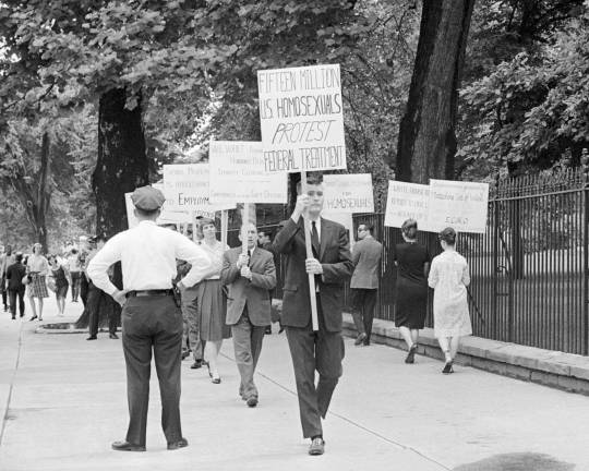 'Lavendar Scare' documents little-known chapter of history Gay rights activists picket the White House in 1965 to protest government discrimination against homosexuals. (Photo provided by Josh Howard)