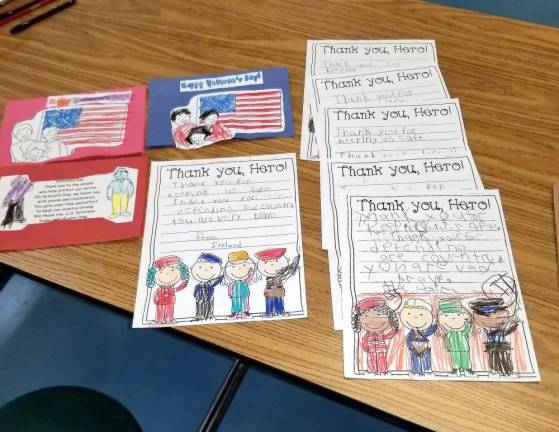 Students wrote notes of appreciation to veterans.