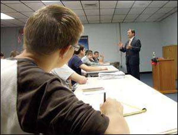 Congressman pays visit to Delaware Valley Congressman pays visit to Delaware Valley