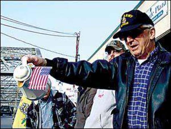 Tea Party' demonstrators rally around the region Tea Party' demonstrators rally around the region