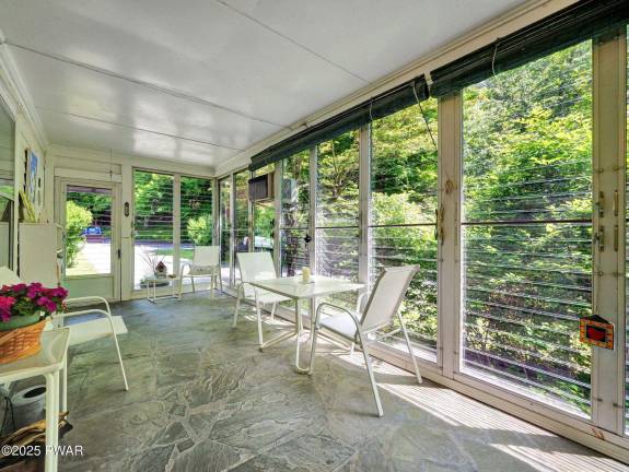 Enjoy elegant living in historic home with guest quarters Enjoy elegant living in historic home with guest quarters