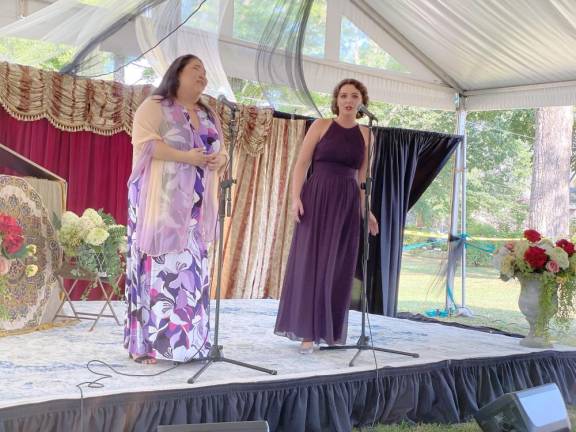 Alice Chung (left) and Emily Margevich singing “Barcarolle,” from “Les Contes d’ Hoffmann,” by Jacques Offenbach