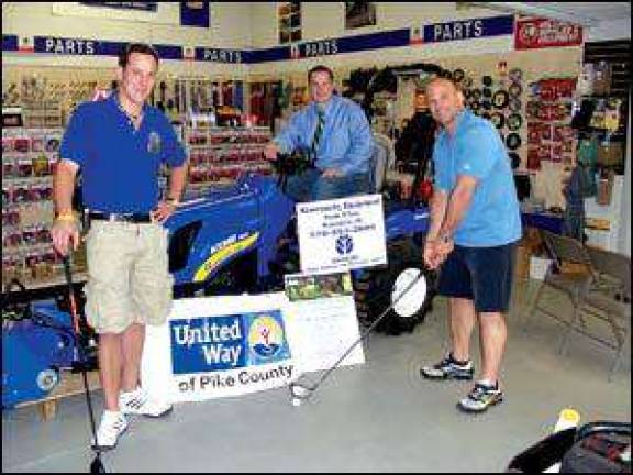 Tractor Jon sponsors hole-in-one' tourney prize Tractor Jon sponsors hole-in-one' tourney prize