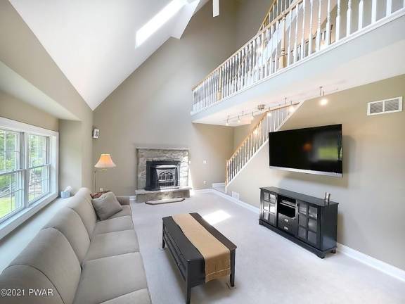 Majestic colonial with 4 bedrooms has modern flair Majestic colonial with 4 bedrooms has modern flair
