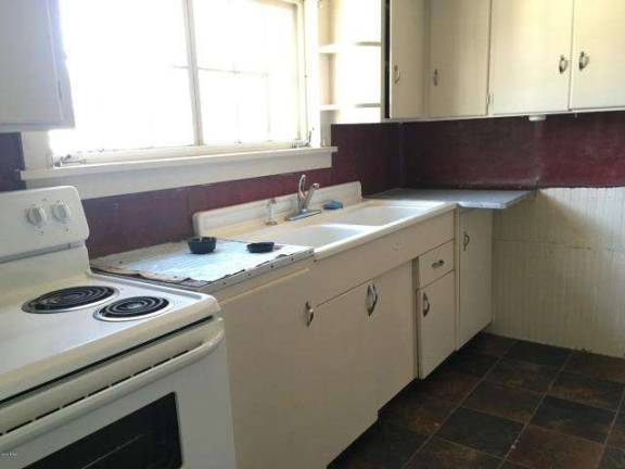 Historic and charming Victorian home Historic and charming Victorian home