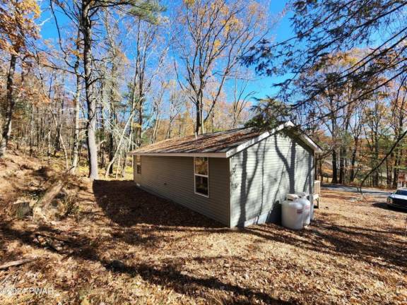 Enjoy the lake life from your renovated ranch Enjoy the lake life from your renovated ranch