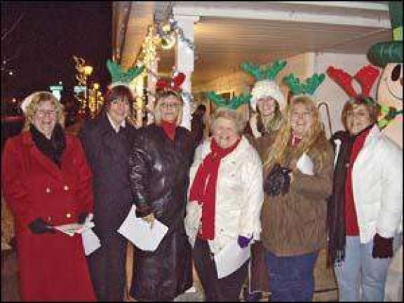 Here they go a caroling Here they go a caroling