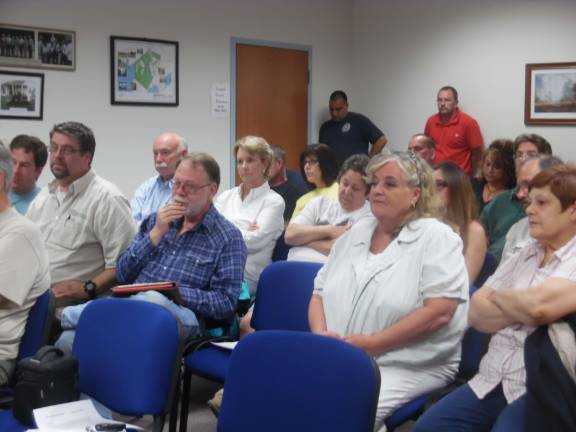 Residents turned out to hear more about Har Haven (Photo by Anya Tikka)