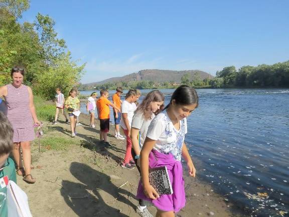 An inspirational nature hike Discovering the beauty of the Delaware River