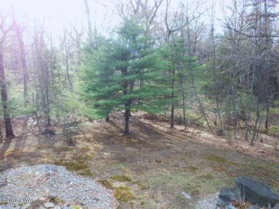 Three-bedroom ranch in a private setting Three-bedroom ranch in a private setting