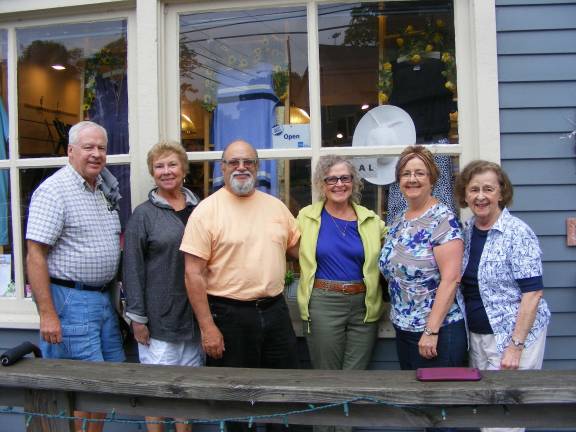 The Callahan family, together again The Callahan family, from left: John Callahan and wife, Ginny; Paul Wasserman and wife, Chris Callahan; and Judy Riccillo Kelley and her mother, Judy Callahan Riccillo.