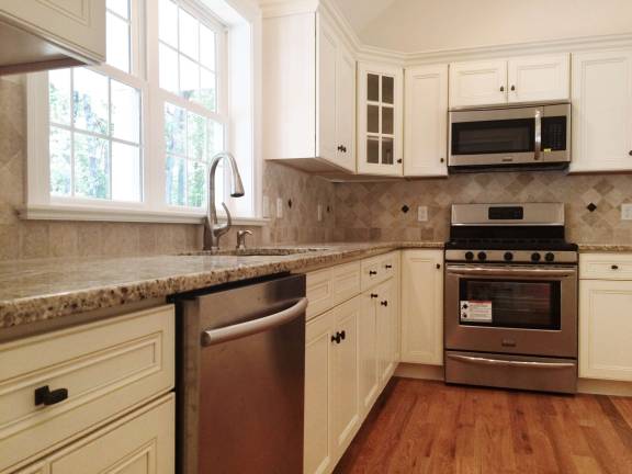 Brand-new, four-bedroom contemporary Brand-new, four-bedroom contemporary
