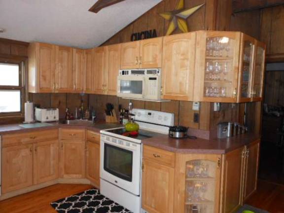 An affordable ranch, with extras An affordable ranch, with extras