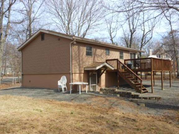 An affordable ranch, with extras An affordable ranch, with extras
