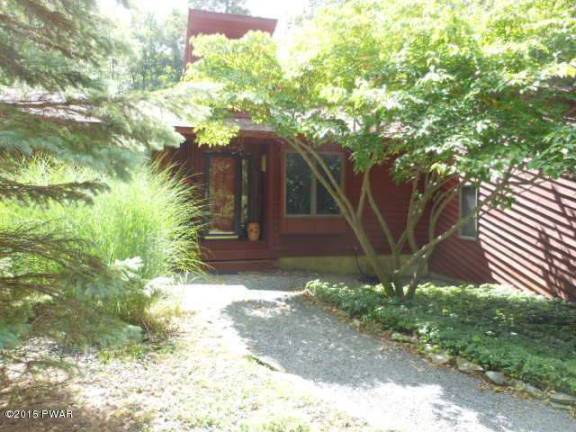 Contemporary ranch on two-plus acres Contemporary ranch on two-plus acres