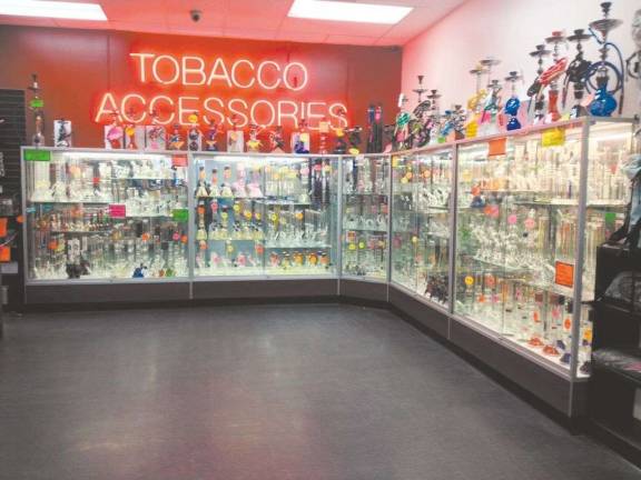 A smoke shop in Matamoras (File photo by Hema Easley)