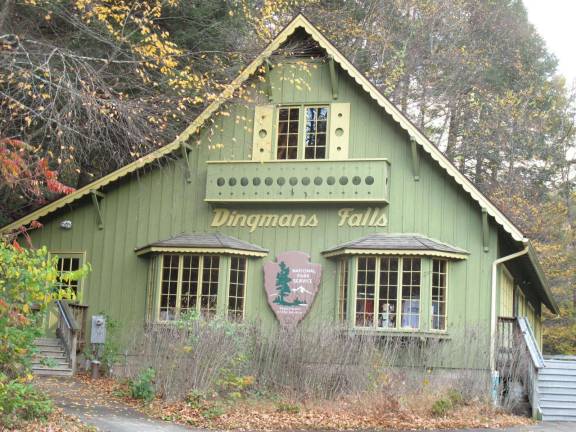 Shutdown story emerges with park's re-opening Dingmans Falls Visitors Center, open again. (Photo by Jerry Goldberg)