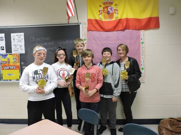DVMS chili winners tied for best From left: Taylor Hill, Caroline Quinn, Connor Mueller, Ryan Worden, Garrett Berlin, and Mrs. Kristin Terrones (Photo provided)