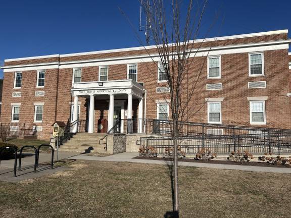 Public hearing set by common council Public hearing set by common council