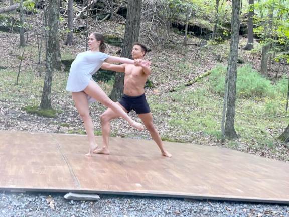 Sophia Michitson and William Feldon perform a pas de deux, “Andare.”