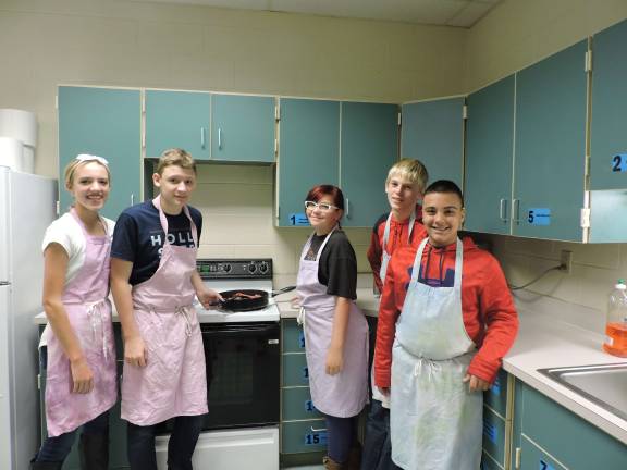DVMS chili winners tied for best From left: Makayla Santise, Reid Olsen, Charynn DeGarmo, Tristan Phillips, and Marcus Cortez (Photo provided)
