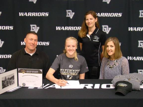 Paige Padgett signs with US Military Academy Photo provided Pictured from left: (front row) Michael Padgett, senior Payton Padgett and Paige Padgett. (back row) Head cross country and assistant track and field coach Audrey Josephite.